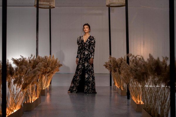 Valorisez votre morphologie avec une tenue chic